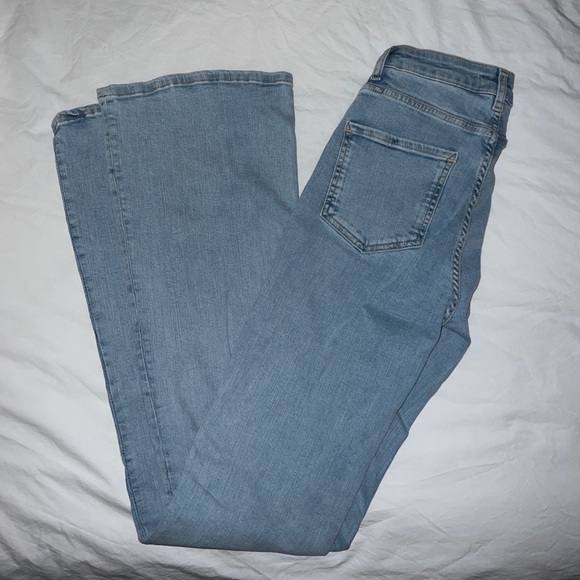 Worn once zara flare jeans - Picture 2 of 4